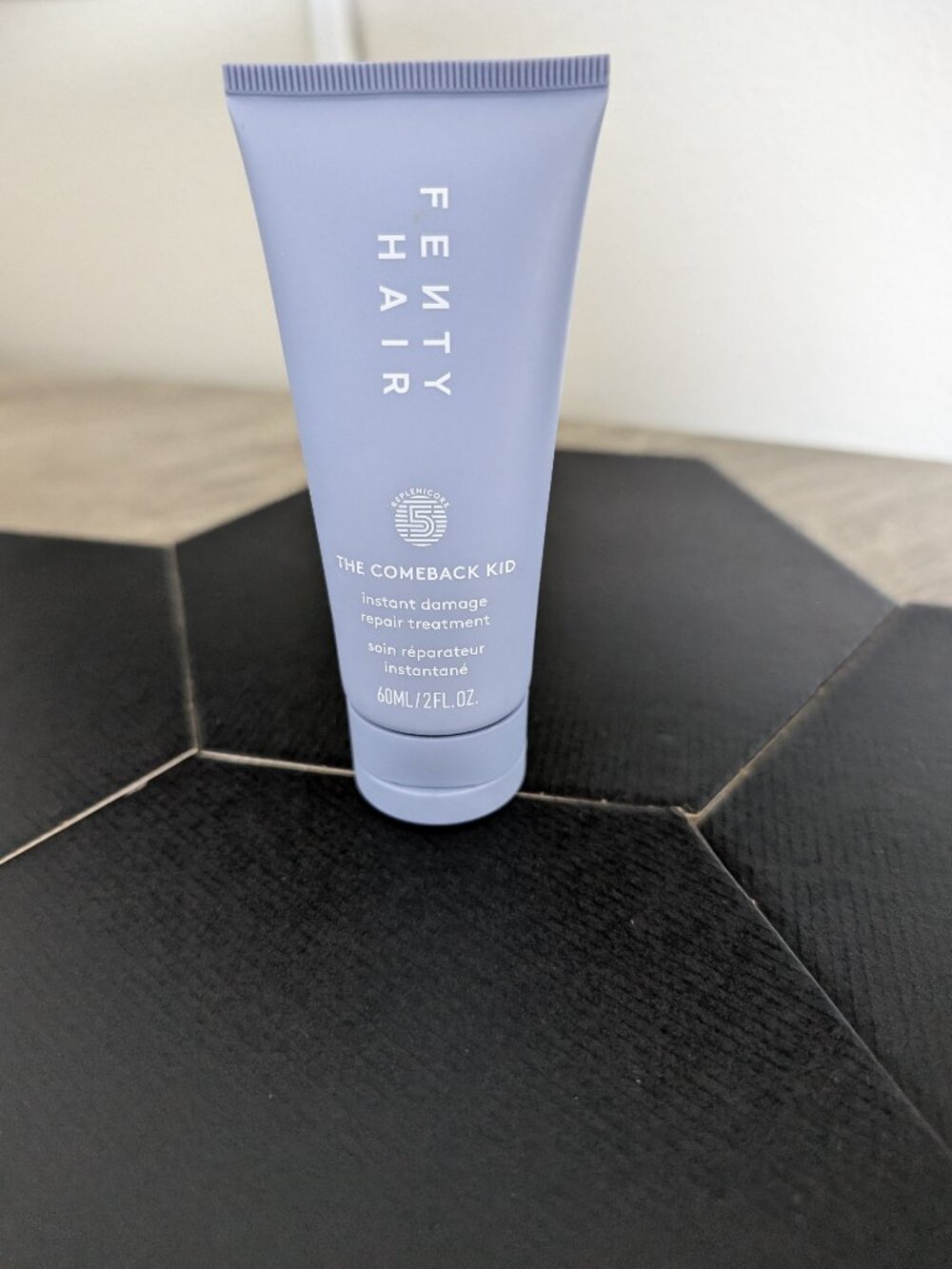NWOT Fenty Hair The Comeback Kid Mini - 60ml